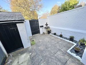 Photo 10- click for photo gallery